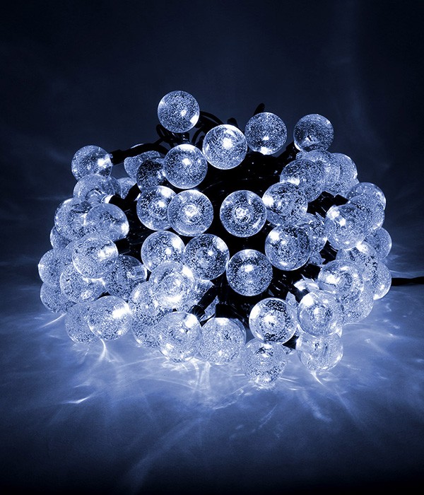Качественная картинка Гирлянда светодиодная Laitcom Пузырьки 10м, 100 led, IP54, 220-230V., D23мм, хол. белый
