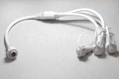 Разветвитель универсальный Teamprof, 2  pin, 1-3, белый. Для: нитей 10 м, бахромы, занавесов