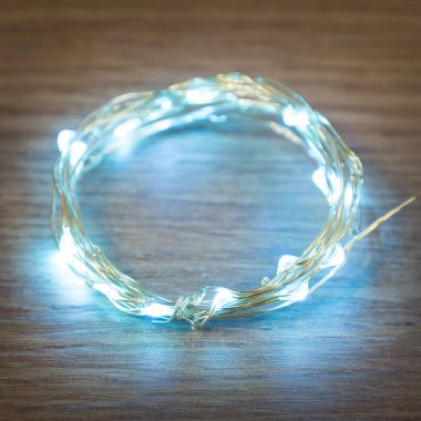 Светодиодная гирлянда Роса Neon-Night, 2м, 20 LED, ПВХ, IP20, 2хCR2032 (в комплекте), голубой